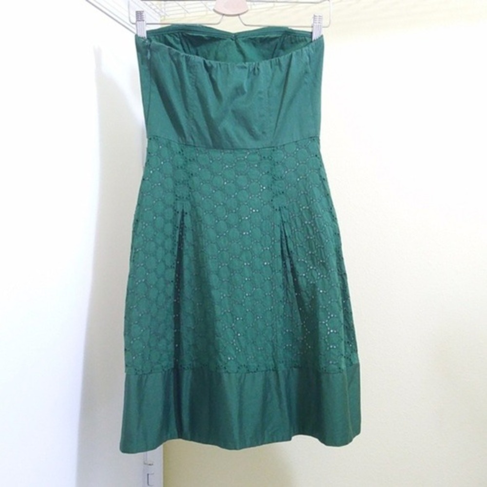 Strapless Green Eyelet Mini Dress - Size‎ 2 - Picture 3 of 9